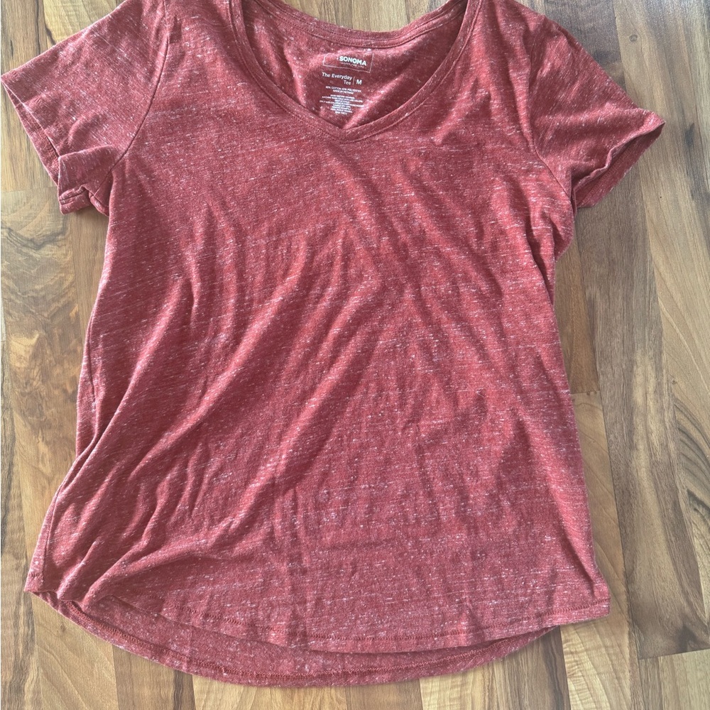 Orange tee